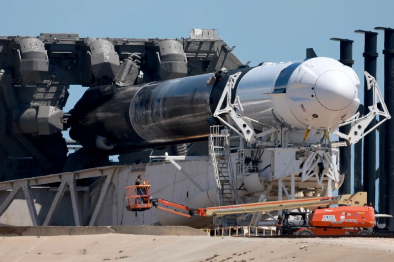 SpaceX сворачивает очередь Falcon 9 после 2028 года