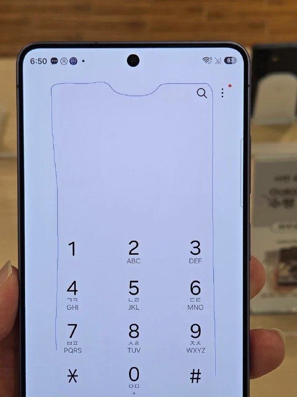 У Galaxy S26 Ultra массово краснеют экраны