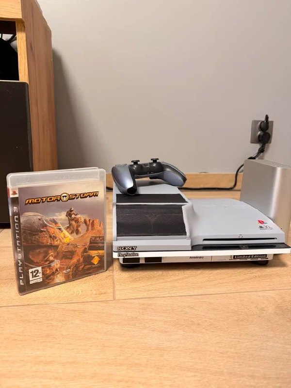 Моддер прокачал PS3 до «Pro v3»